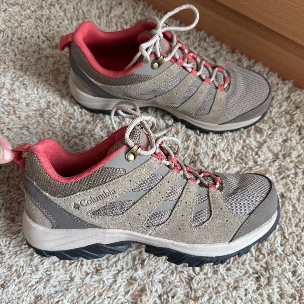Columbia Women's Redmond III Waterproof Hiking Shoes boots size 8.5